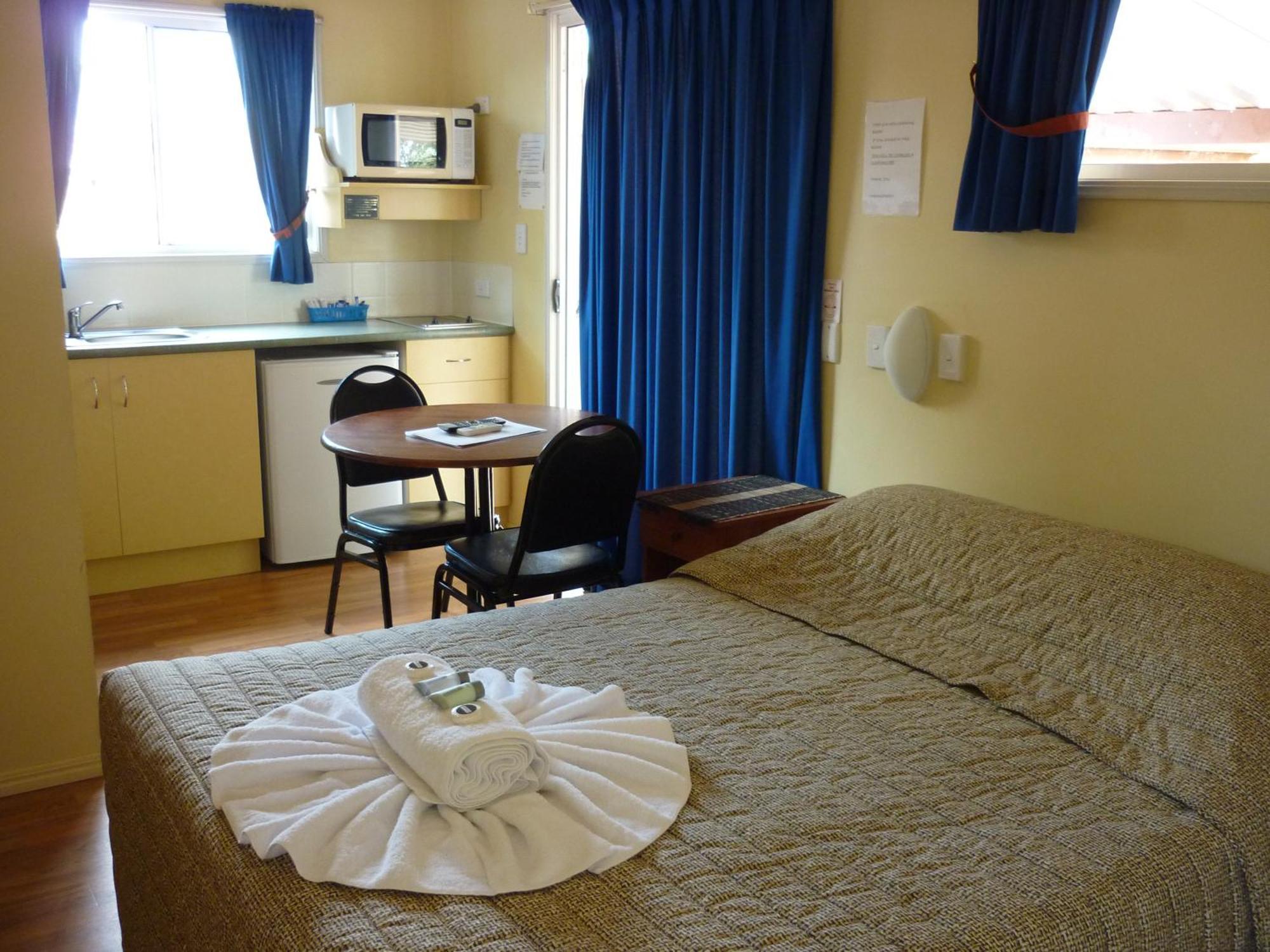 Roma Aussie Tourist Park Motel Стая снимка